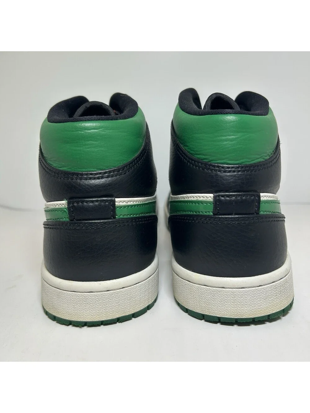 Air Jordan 1 Mid Green Toe 2019 - Size 10 - (554724-067)